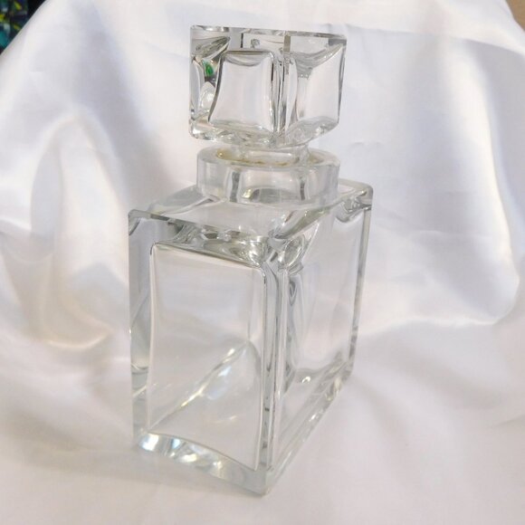 Clear Cut Crystal Decanter  # 20817 - Picture 3 of 7